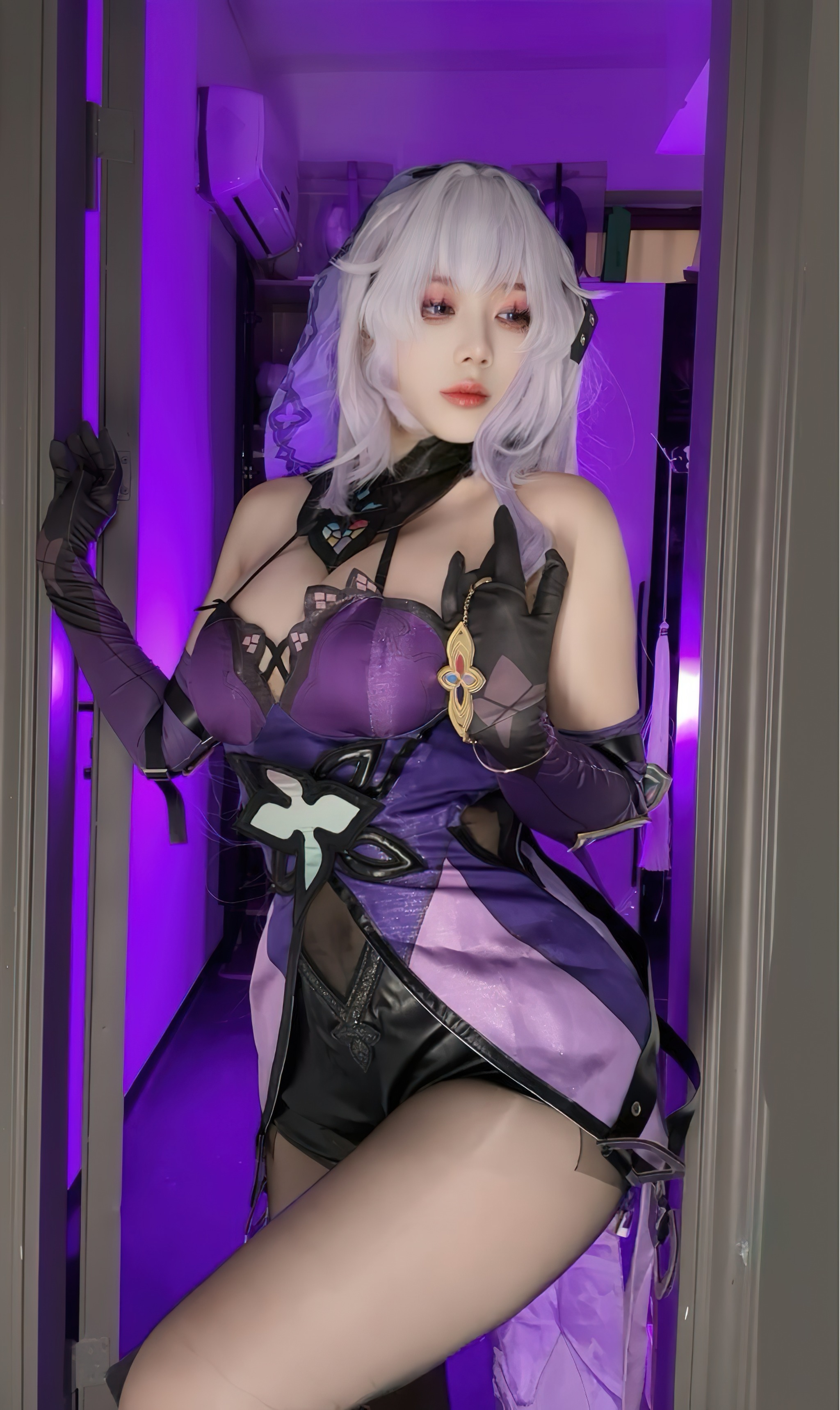 图片[1]-九言 – NO.055 Black Swan  Emilia [48P]-XikXak